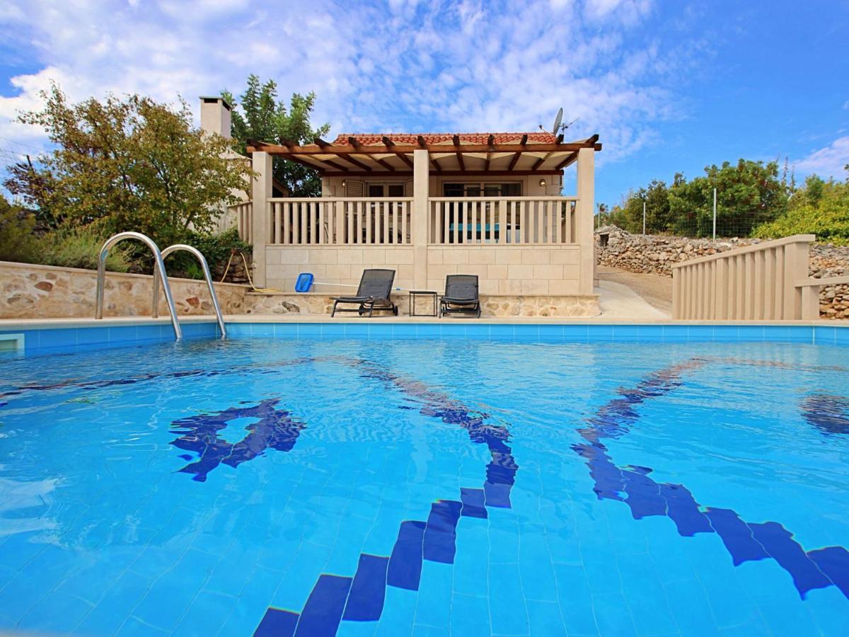Holiday Home Villa Tonka By Interhome Sutivan Kültér fotó
