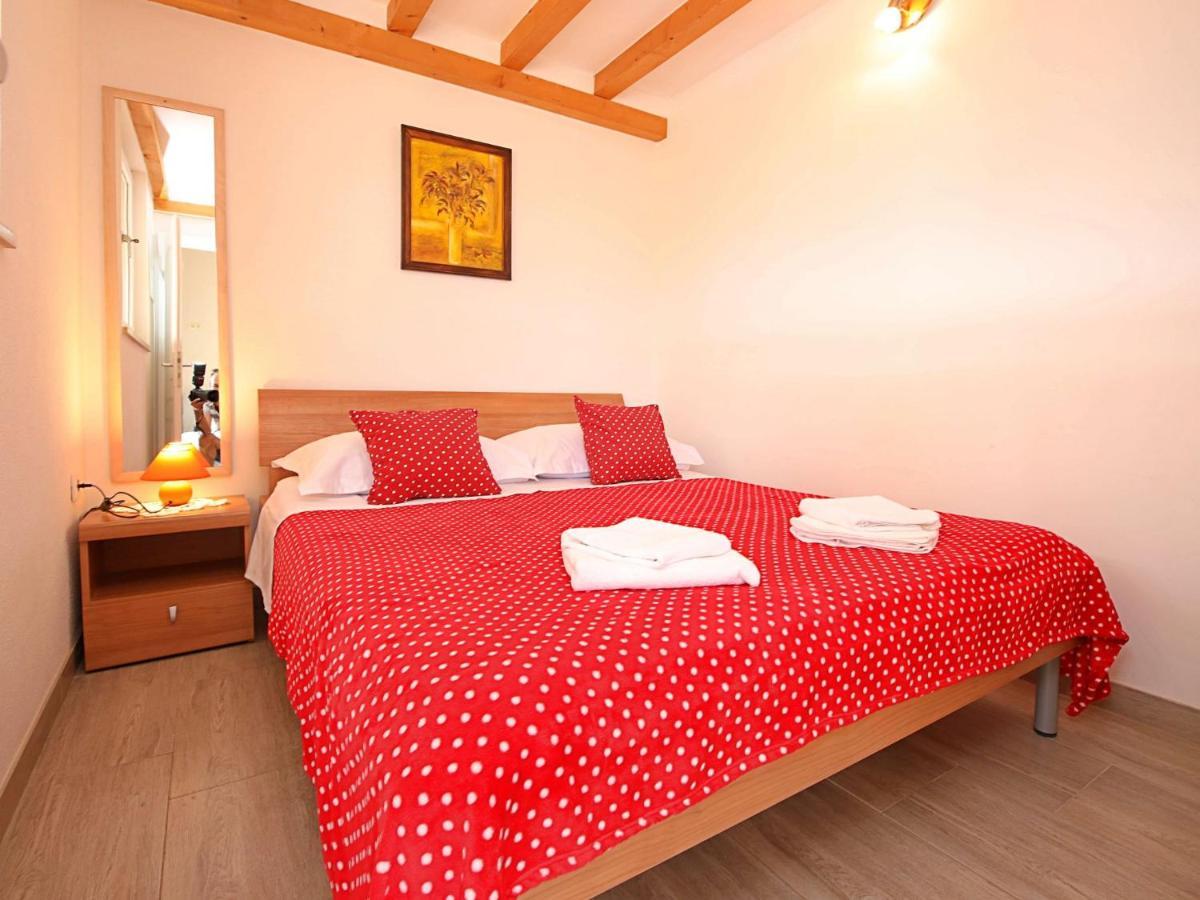 Holiday Home Villa Tonka By Interhome Sutivan Kültér fotó